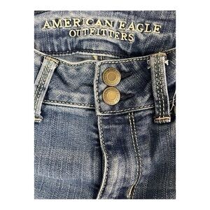 American Eagle Outfitters Artist Super Stretch Cropped Medium Wash Size 0 Reg